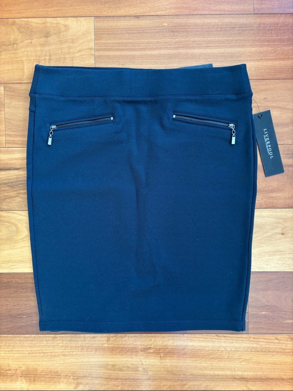NWT Liverpool mini skirt